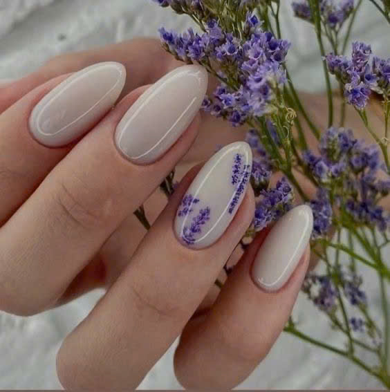 April manicure, Helen Nails Spa